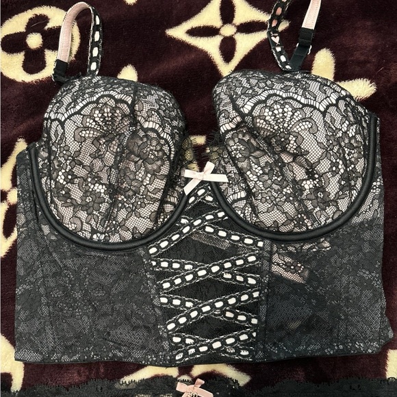 🆕 Victoria Secret Lingerie Set nwt - Picture 2 of 6